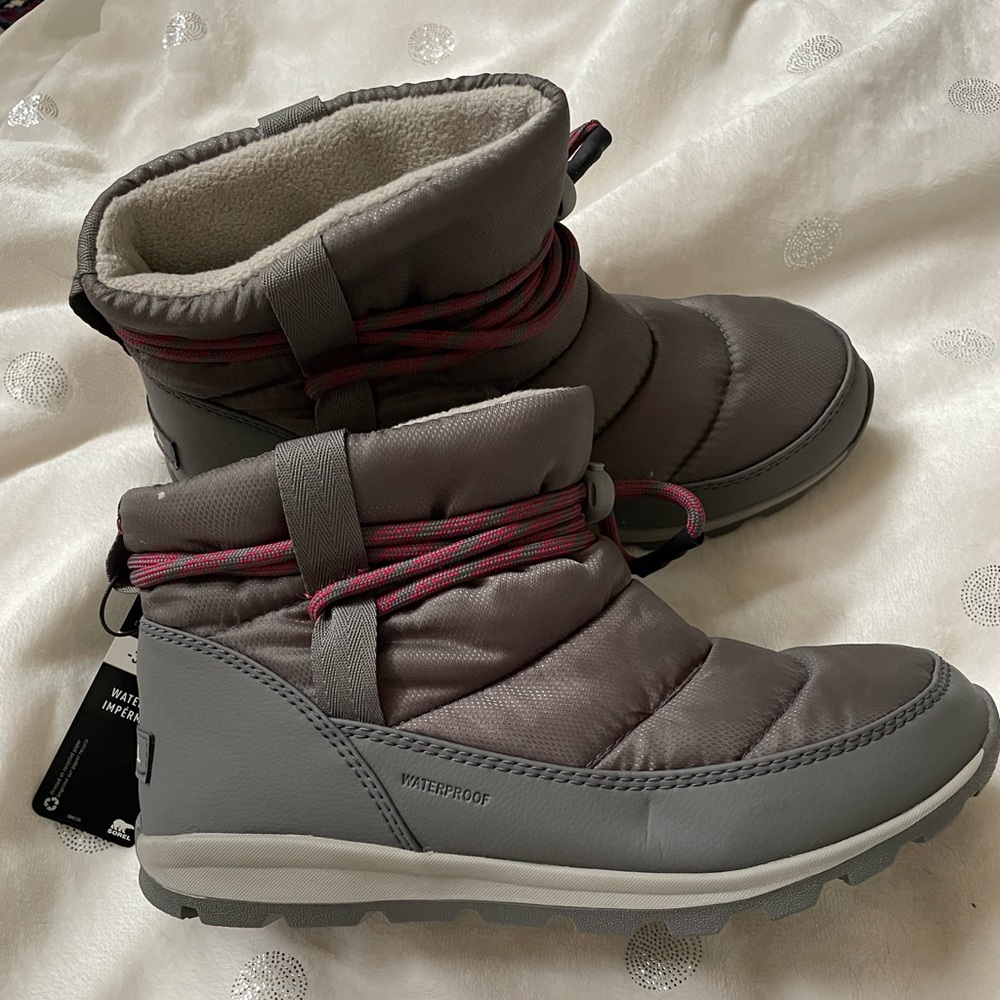 Sorel waterproof booties. Brand new.